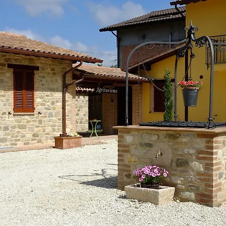 Sulla Strada Di San Francesco 컨트리하우스 *