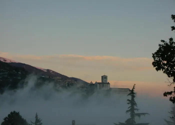 Sulla Strada Di San Francesco Assisi